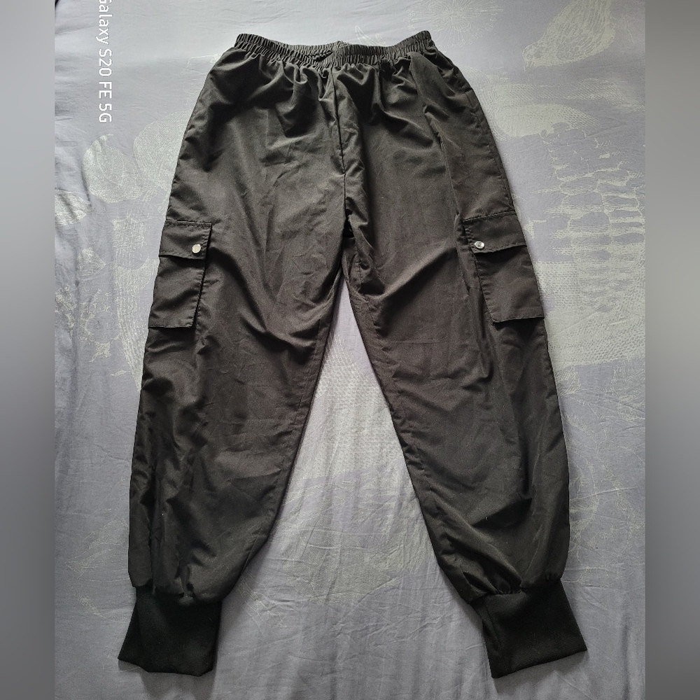 ⭐️SHEIN Parachute Pants⭐️